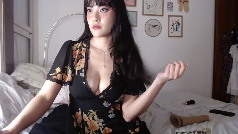 Gueishalulumei's Streamate show and profile