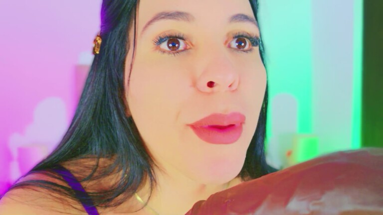 CharlootteEvans's Streamate show and profile