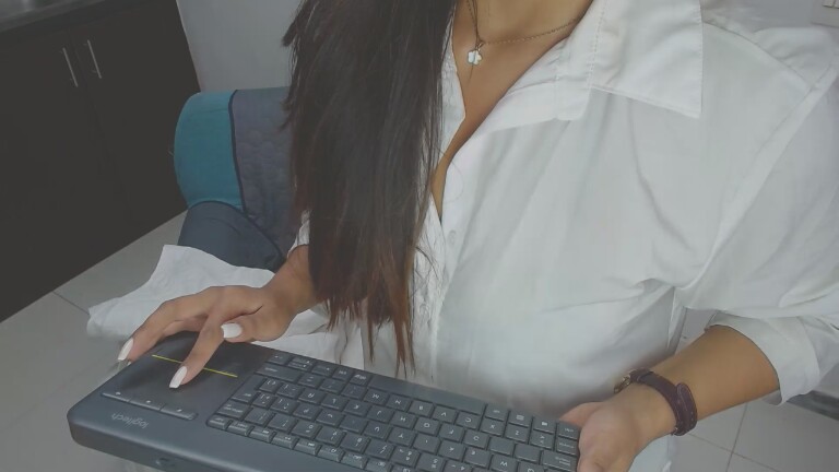 LunaDumont's Streamate show and profile