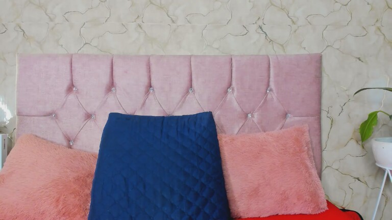 ValerinReeds's Streamate show and profile