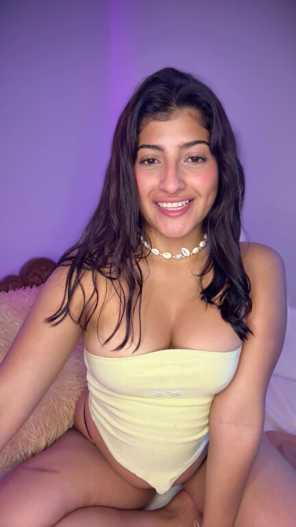 ValeSandoval's Streamate show and profile