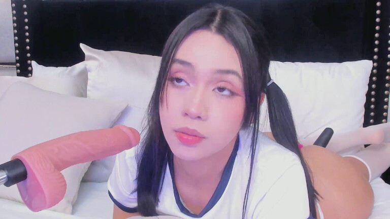 EmilyBlack69's Streamate show and profile