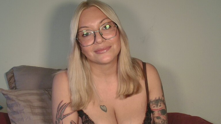 Cat_xx's Streamate show and profile