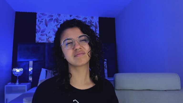 Amareto's Streamate show and profile