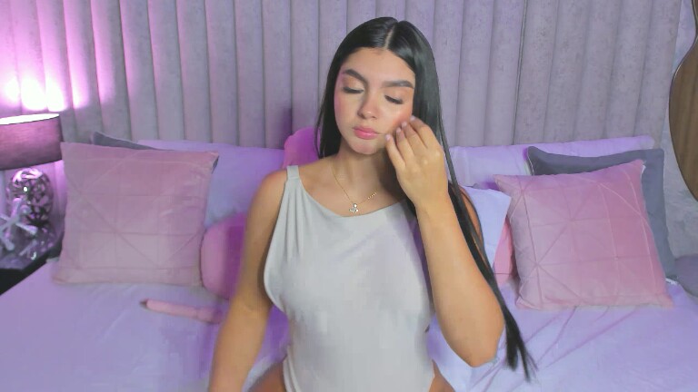 SamiLewis's Streamate show and profile