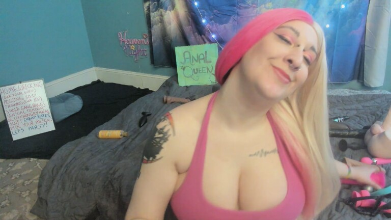 ShaeWednesday's Streamate show and profile