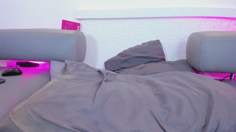 Scarlettoxxford's Streamate show and profile