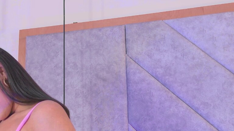 IsaRose's Streamate show and profile