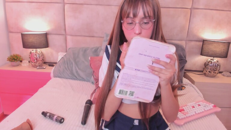 AntonellaIris's Streamate show and profile