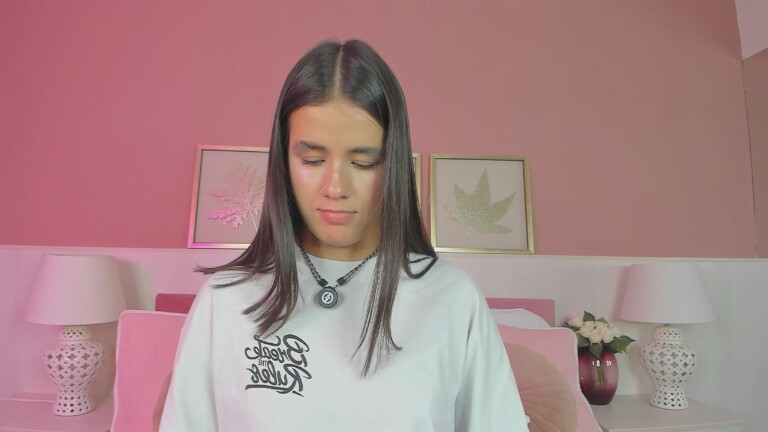 LuanaDavis's Streamate show and profile