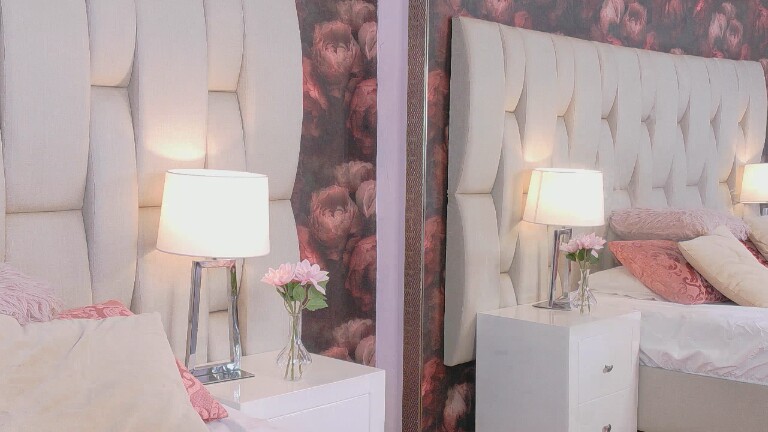 ValenShaw's Streamate show and profile