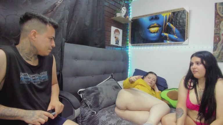 issaroverts's Streamate show and profile