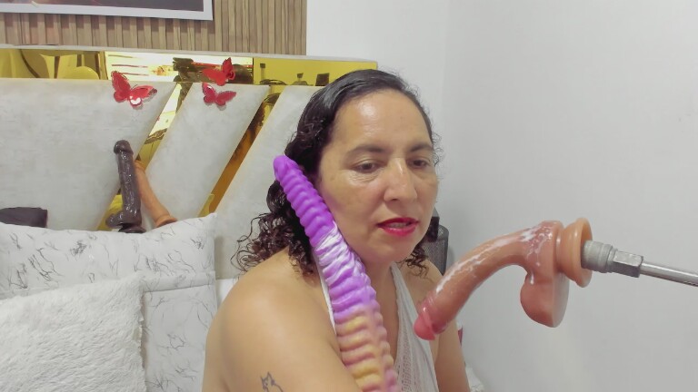 Luna_Mature's Streamate show and profile