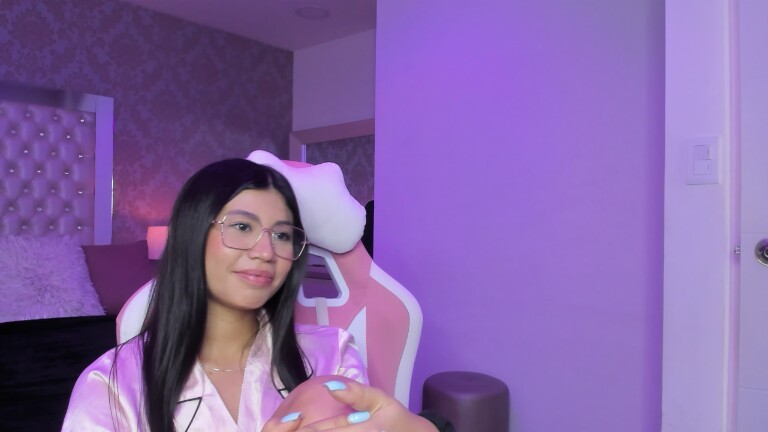 LylaKarl's Streamate show and profile