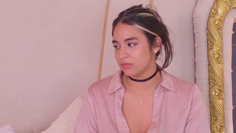 AuraSousa's Streamate show and profile