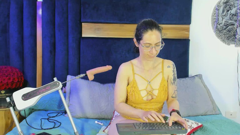 AndromedaJade's Streamate show and profile