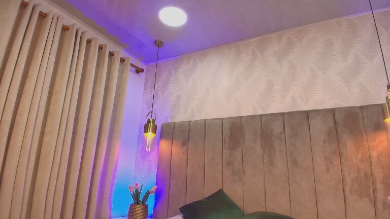 Pocantass_606's Streamate show and profile