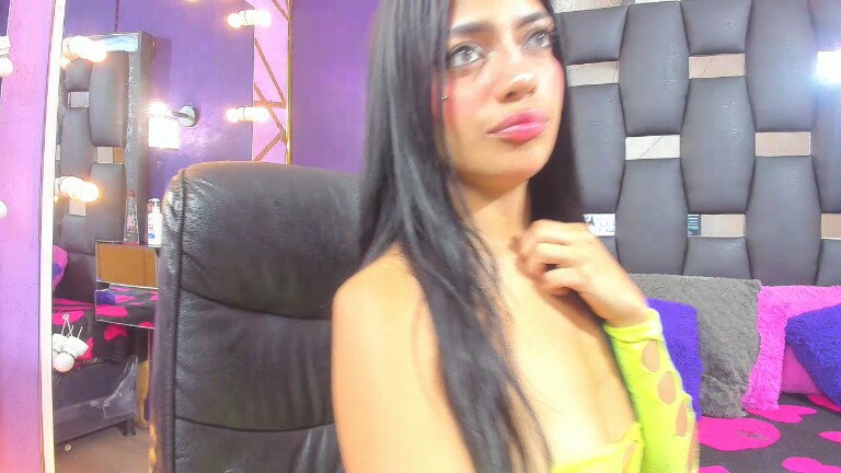 EMYCLARK's Streamate show and profile