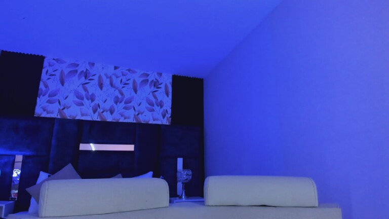 Amareto's Streamate show and profile