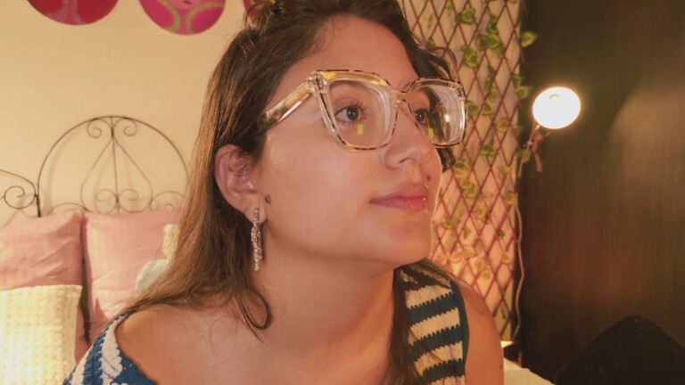 HaileyBunny_18's Streamate show and profile