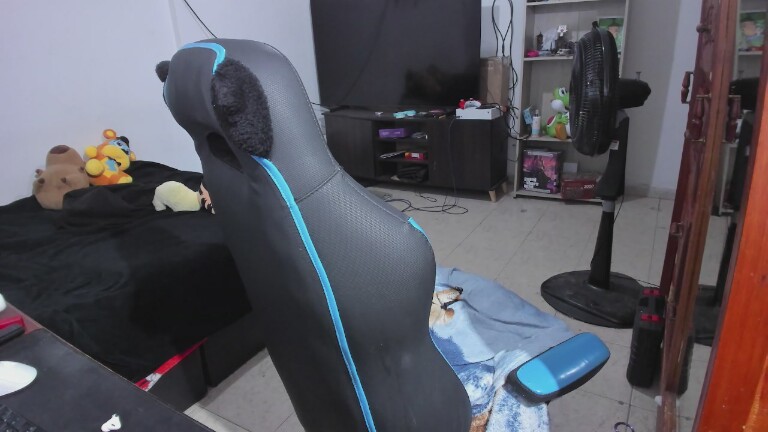 Red_Pandemonium's Streamate show and profile