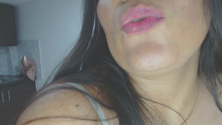 LunaDumont's Streamate show and profile