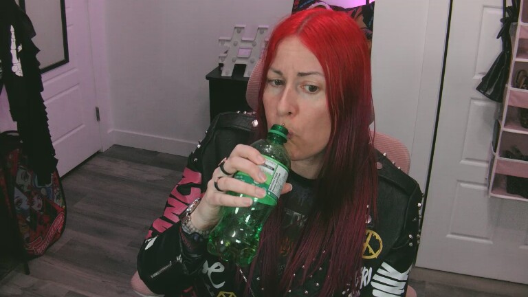 missgennyrock's Streamate show and profile