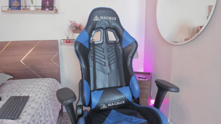 imlucyferreira's Streamate show and profile