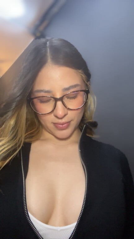 NataliaBrigde's Streamate show and profile