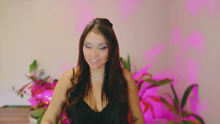 DivineLynn's Streamate show and profile