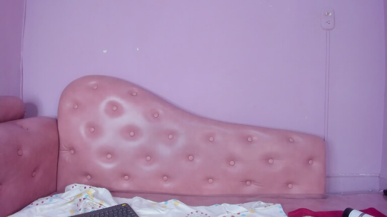 Samantha_Cullen's Streamate show and profile