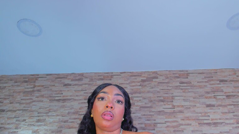 AnnyDuque's Streamate show and profile