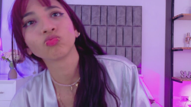 SamaraSaaenz's Streamate show and profile