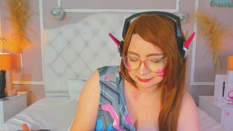 LIZY_PORTMAN's Streamate show and profile