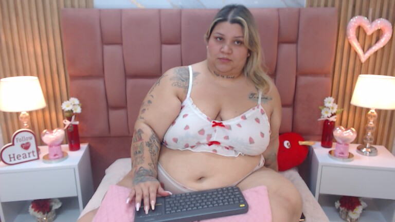 Evaverse's Streamate show and profile