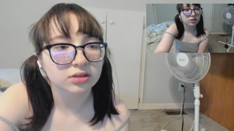 SalemBrynn's Streamate show and profile