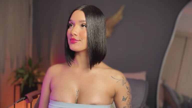 Lotie_Cox's Streamate show and profile