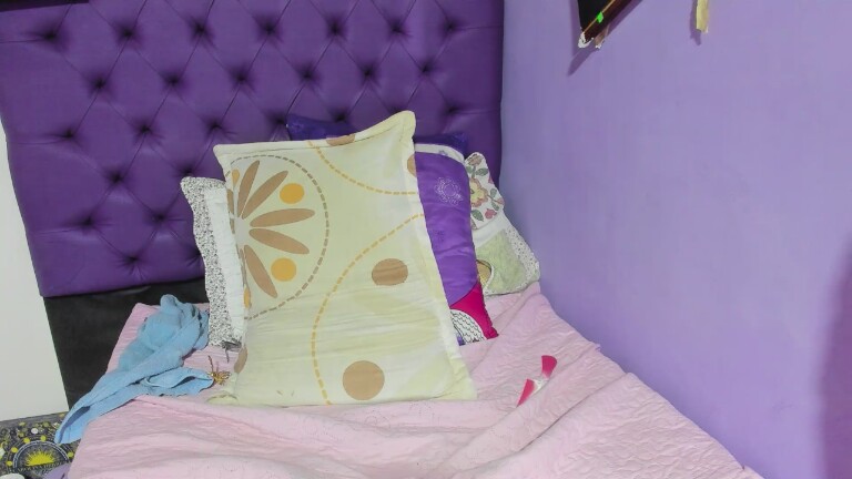 MargothClain's Streamate show and profile