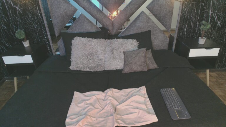 Layla_Wade's Streamate show and profile